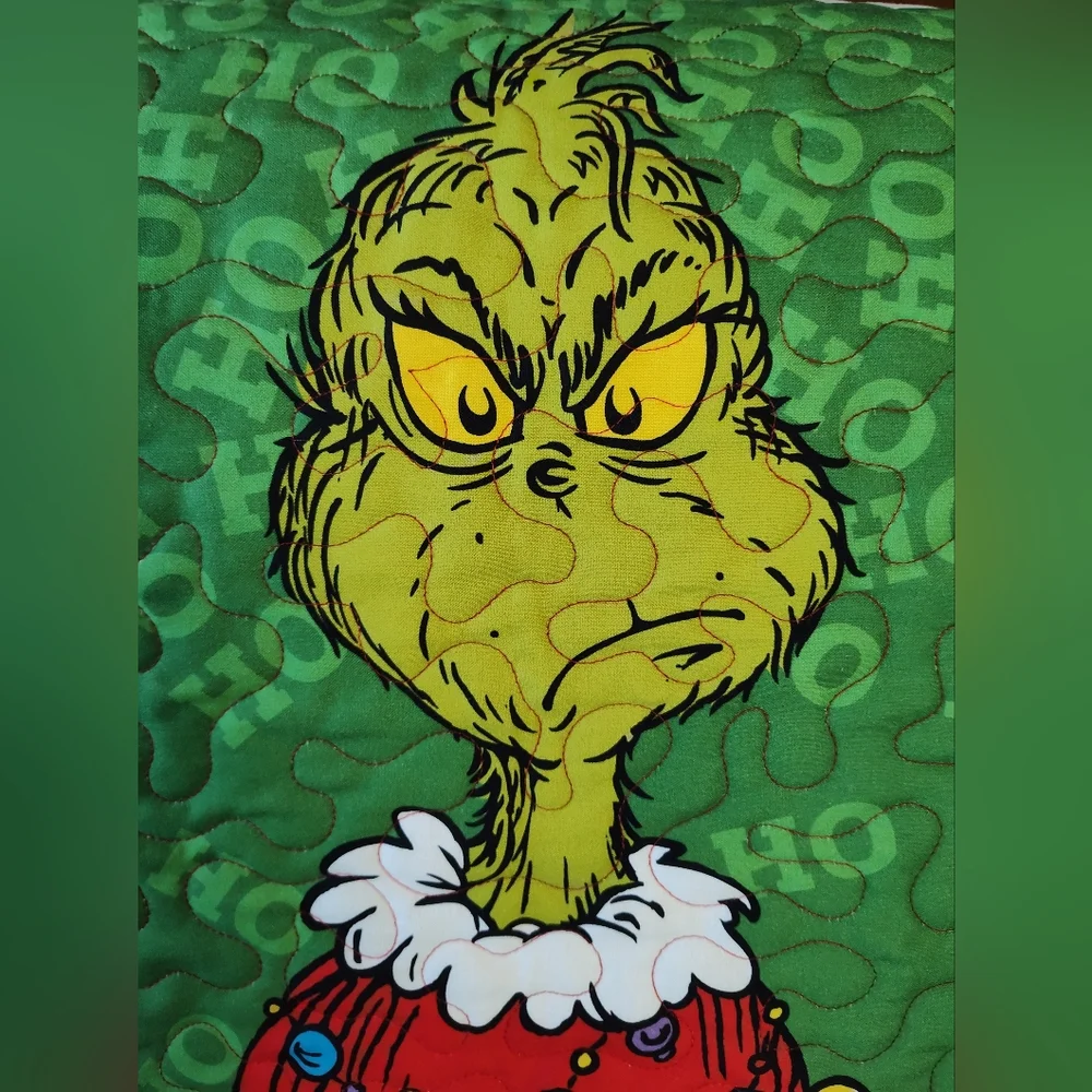 Christmas Grinch Quilt! New Handmade!  Child Size Throw / Wall Hanging 22